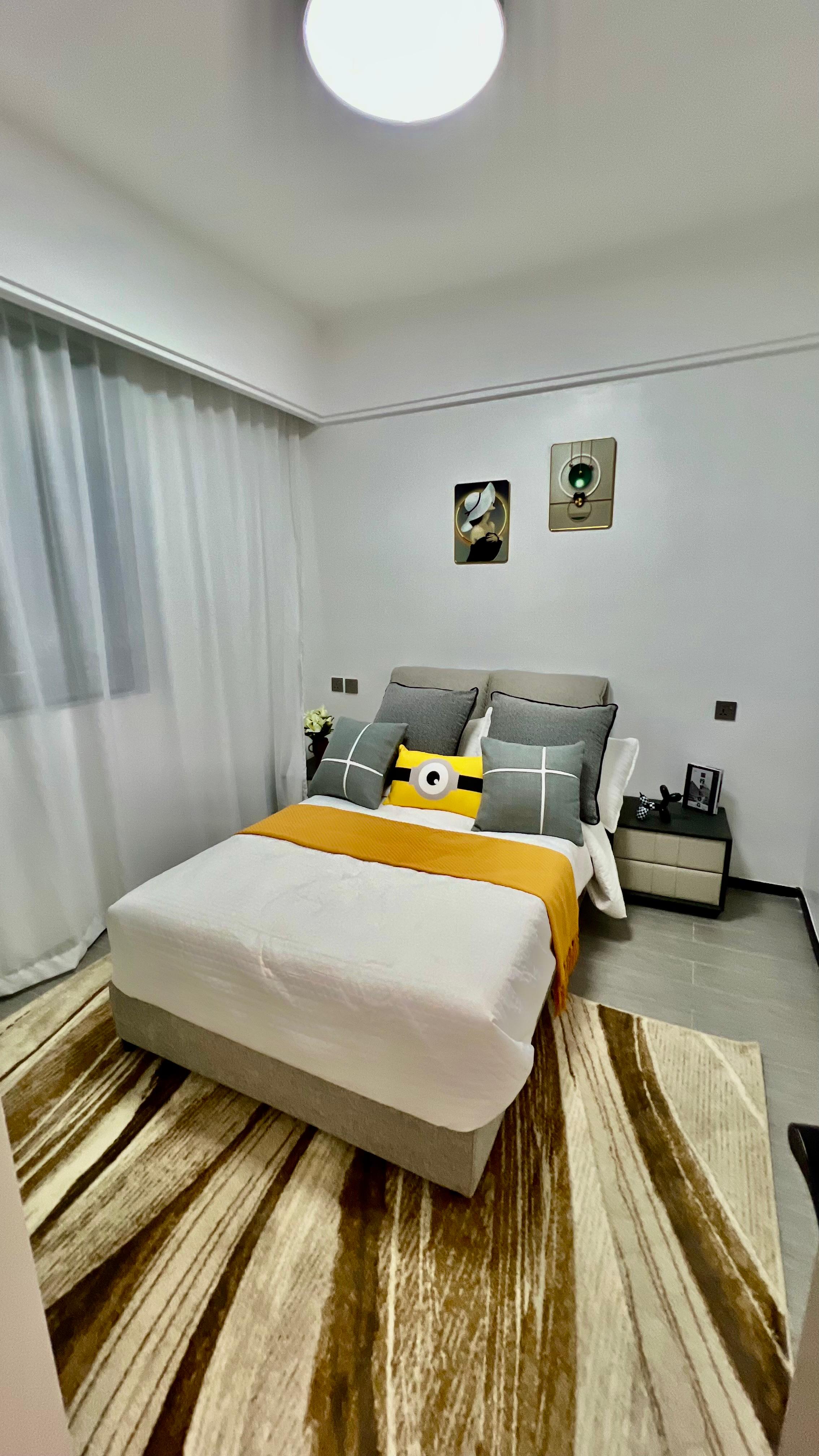 Mango Apartments